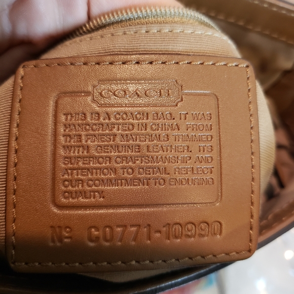 Coach purse - Picture 2 of 12